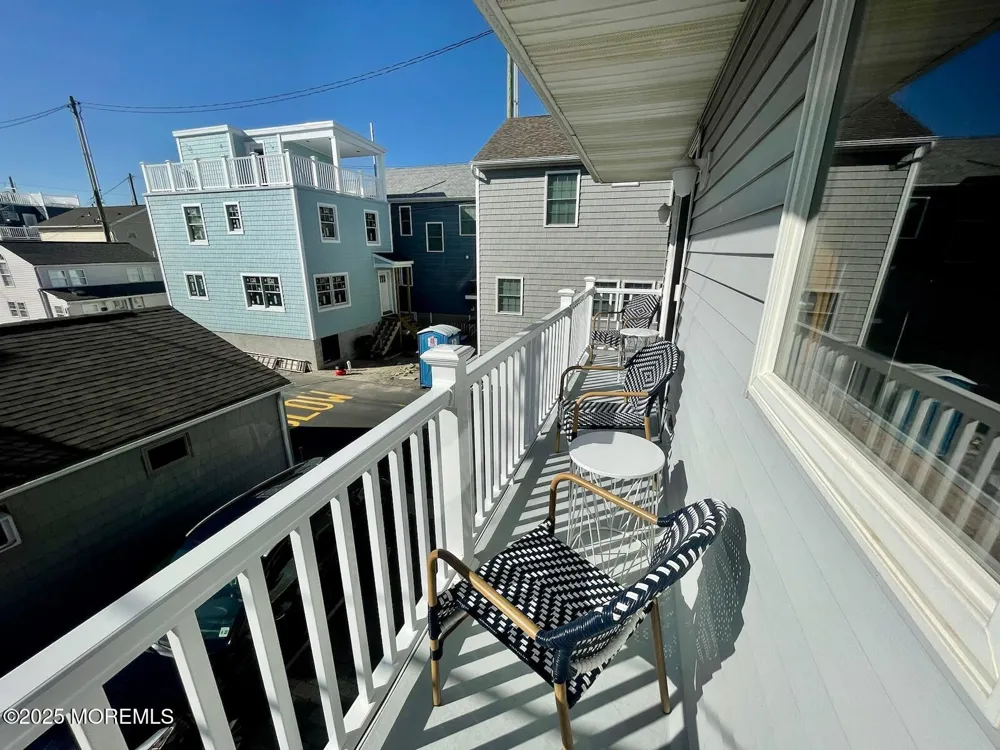 23 E Surf Way Lavallette, NJ 08735