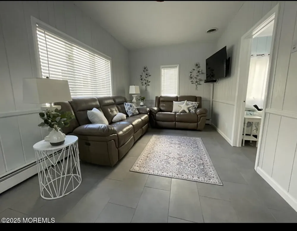 23 E Surf Way Lavallette, NJ 08735