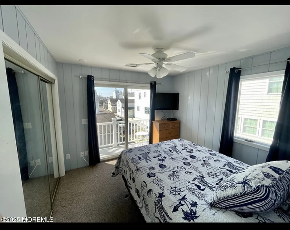 23 E Surf Way Lavallette, NJ 08735