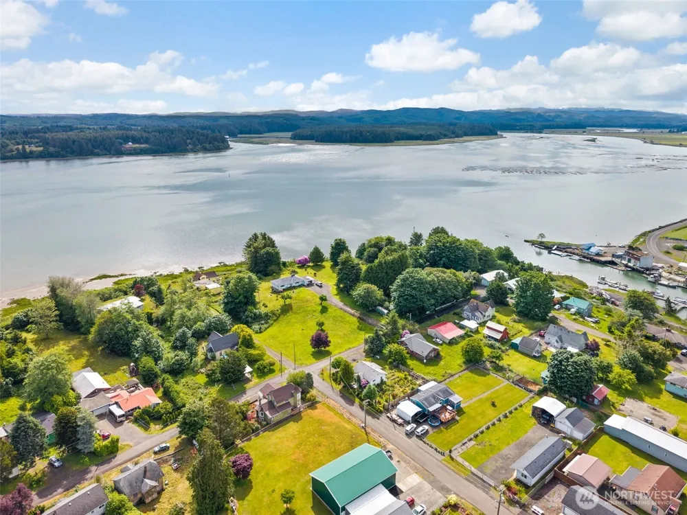 12 Main Street E South Bend, WA 98586