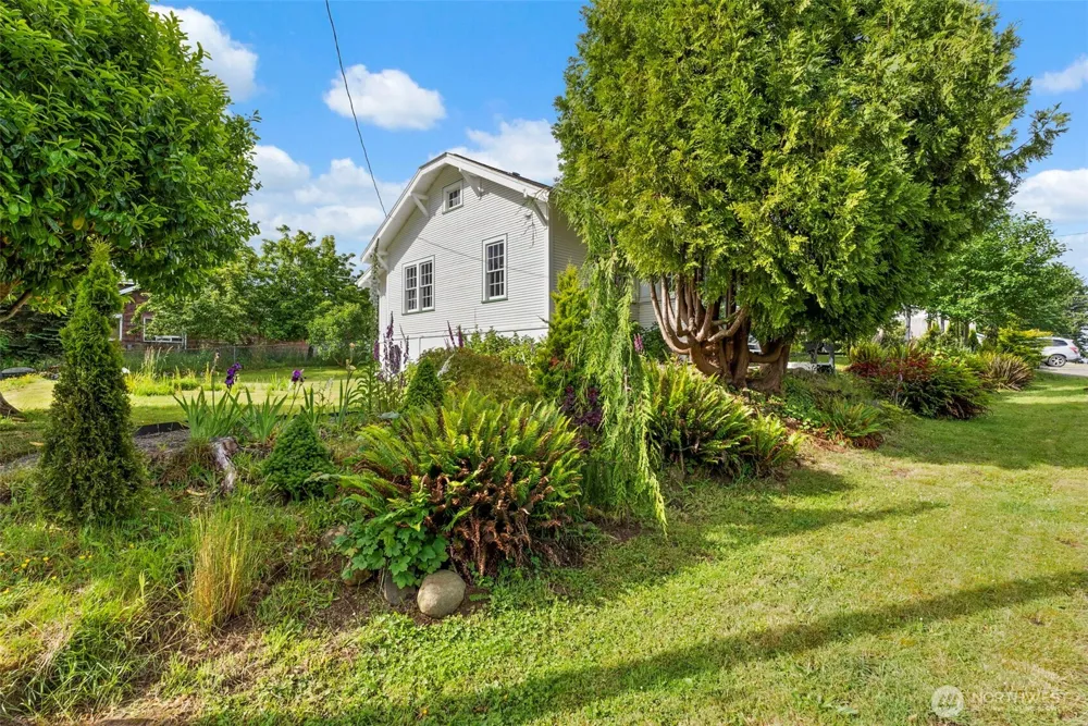12 Main Street E South Bend, WA 98586