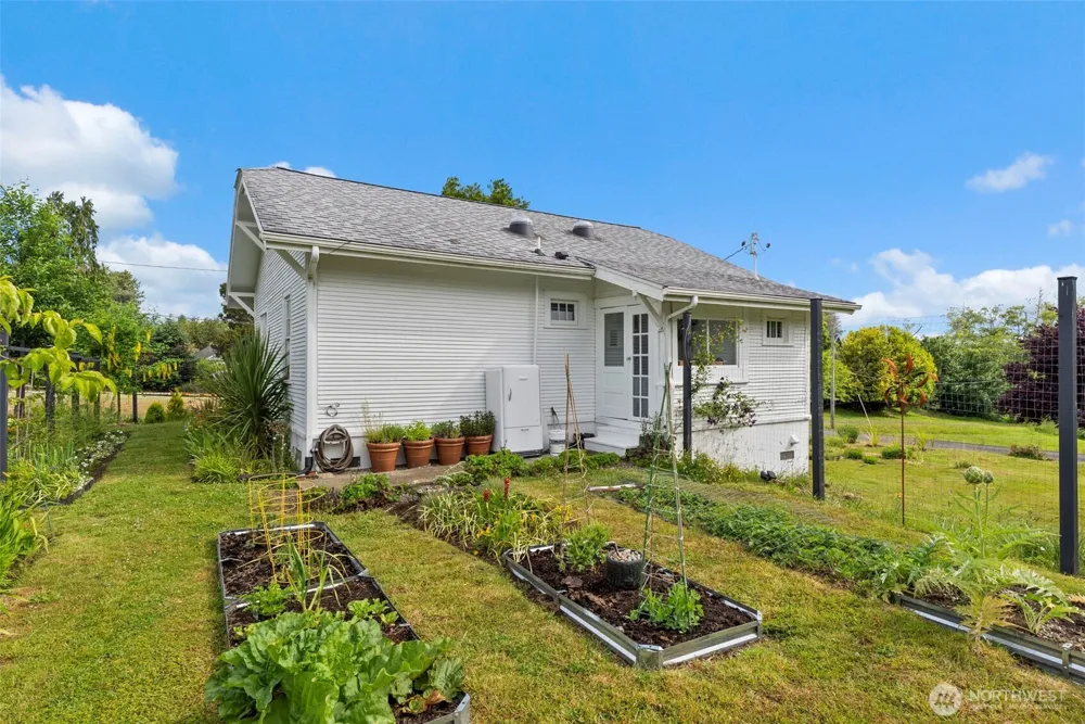 12 Main Street E South Bend, WA 98586