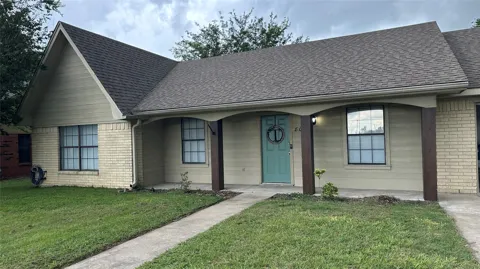 806 Crestline Drive