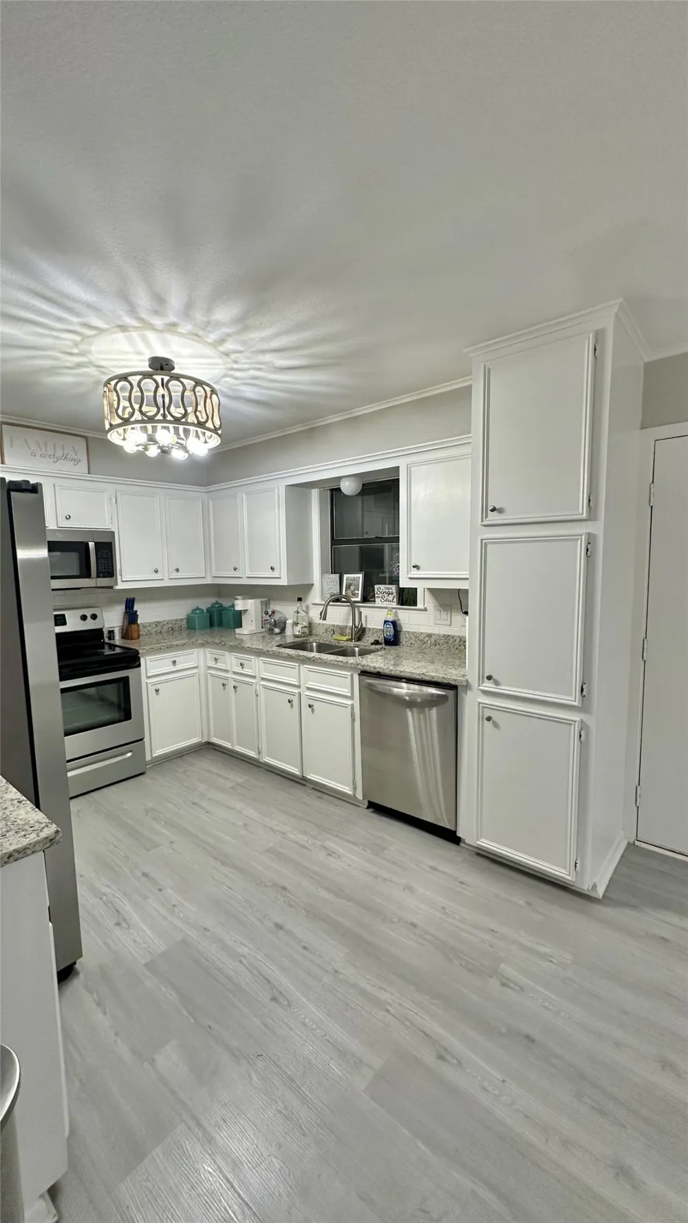 806 Crestline Drive Mexia, TX 76667