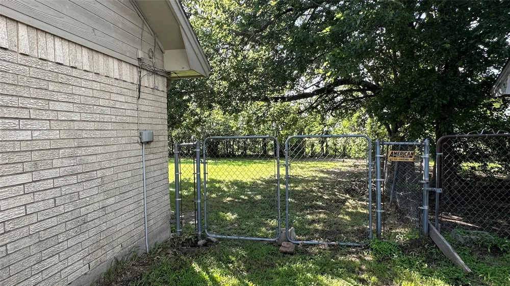 806 Crestline Drive Mexia, TX 76667