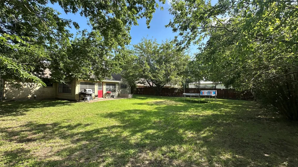 806 Crestline Drive Mexia, TX 76667