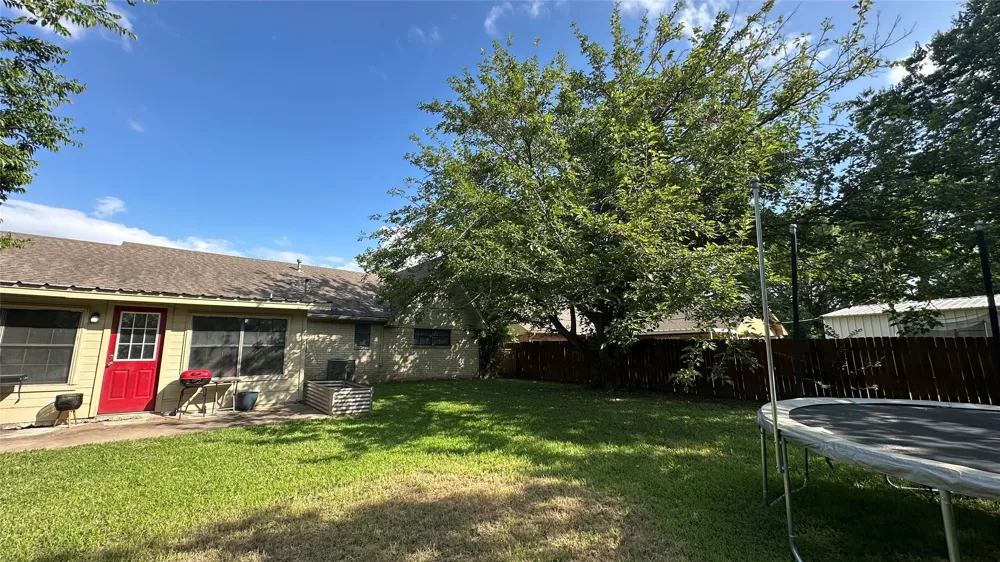806 Crestline Drive Mexia, TX 76667