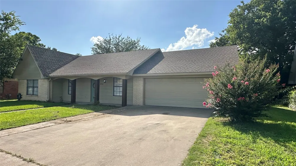 806 Crestline Drive Mexia, TX 76667