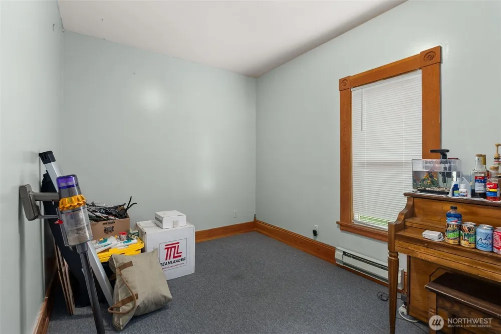 722 E Cowlitz Street South Bend, WA 98586