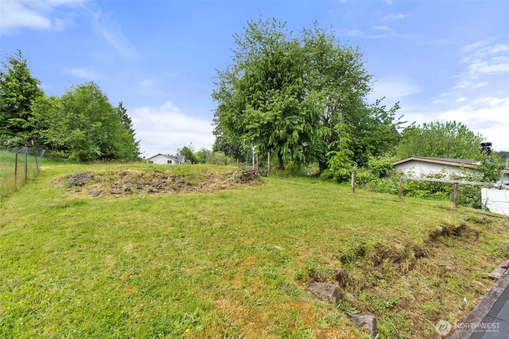 722 E Cowlitz Street South Bend, WA 98586
