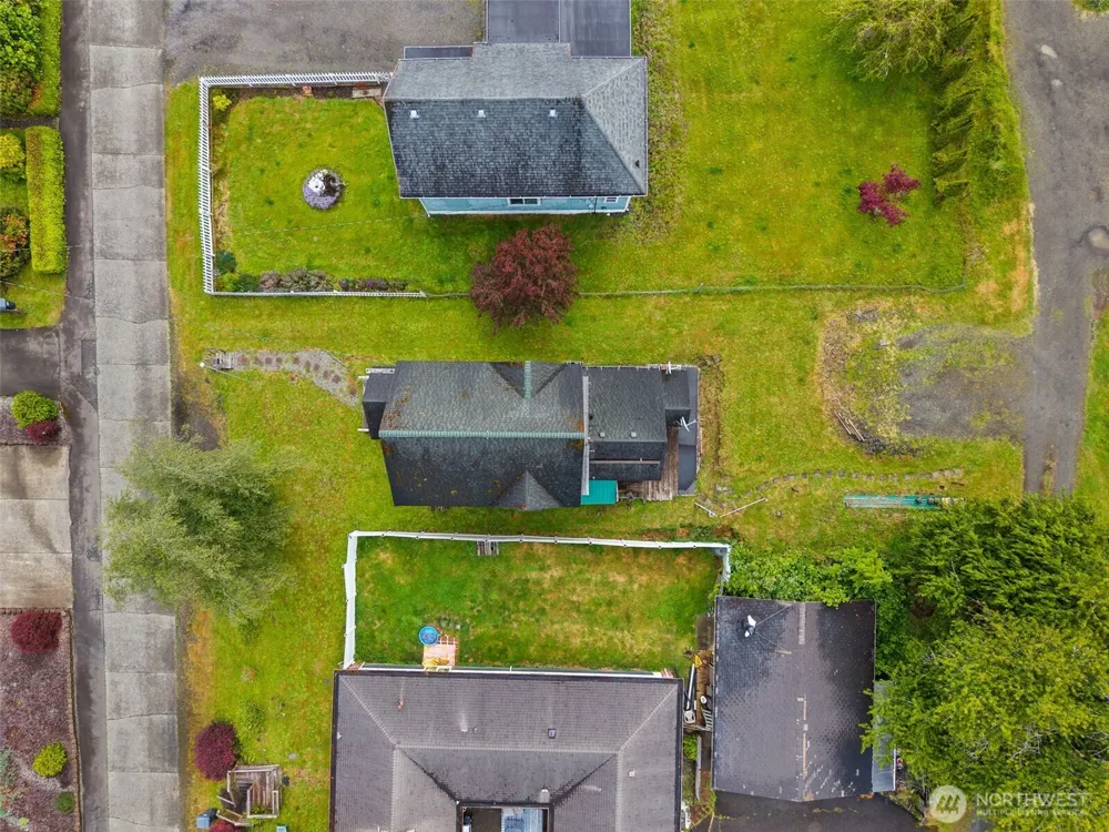 722 E Cowlitz Street South Bend, WA 98586