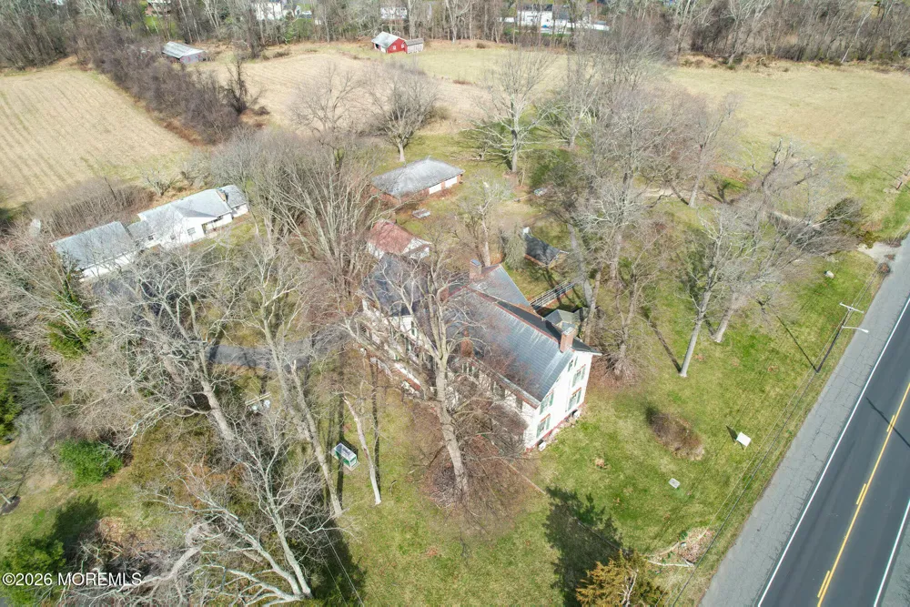 184186 State Route 34 Holmdel, NJ 07733