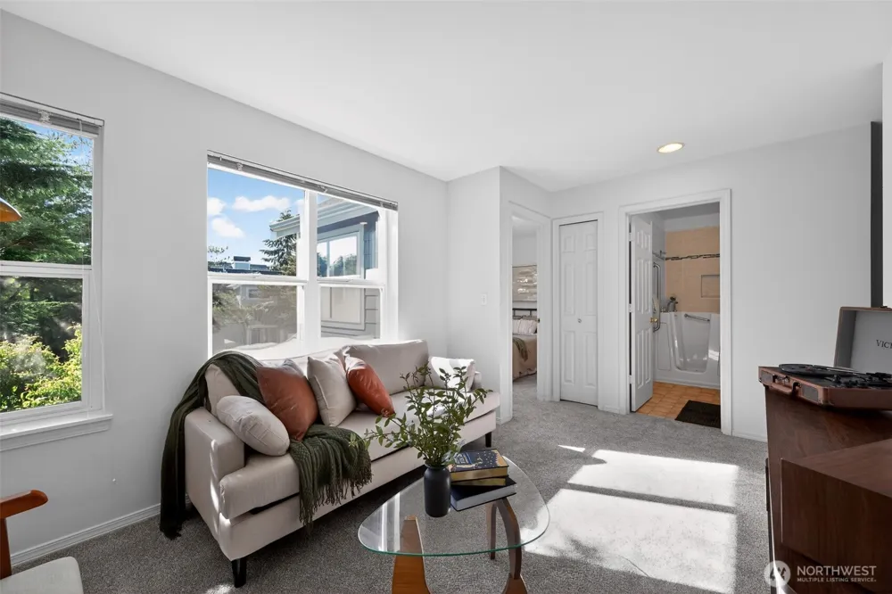 11510 Maple Court Mukilteo, WA 98275