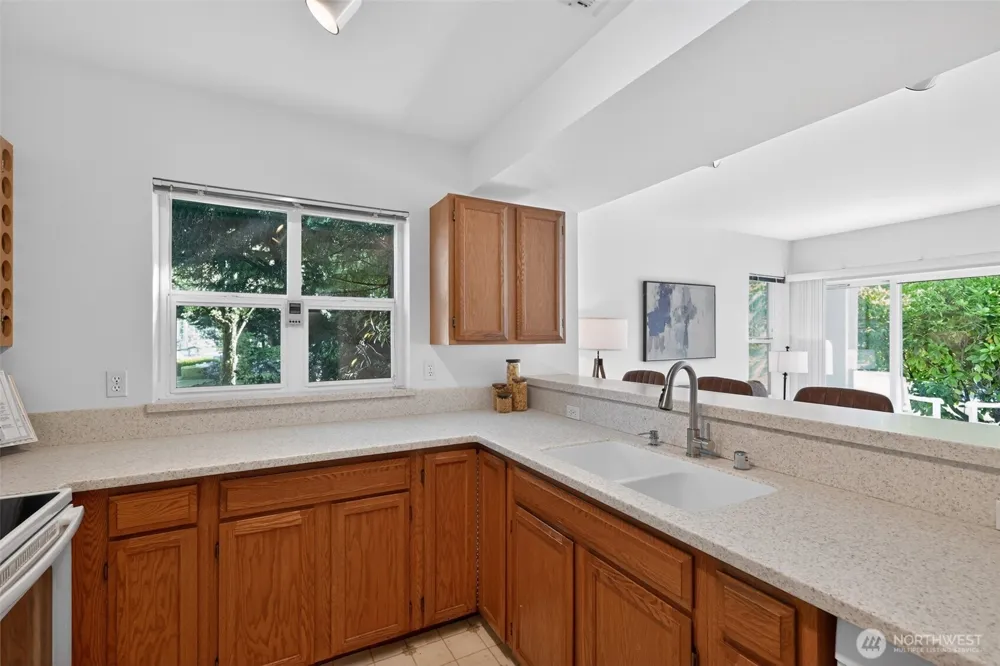 11510 Maple Court Mukilteo, WA 98275