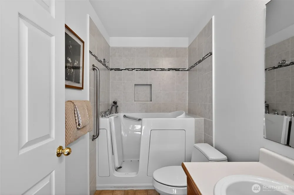 11510 Maple Court Mukilteo, WA 98275