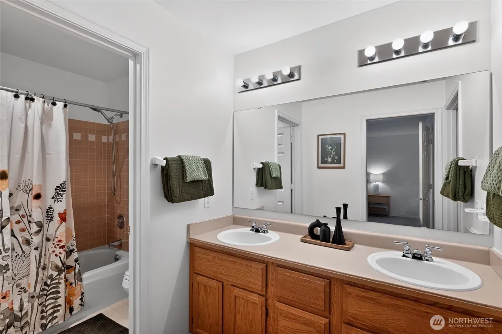 11510 Maple Court Mukilteo, WA 98275