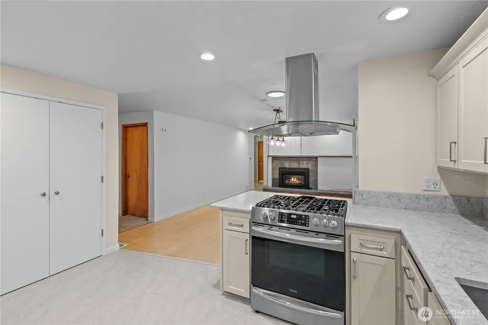 6712 53rd Street W University Place, WA 98467