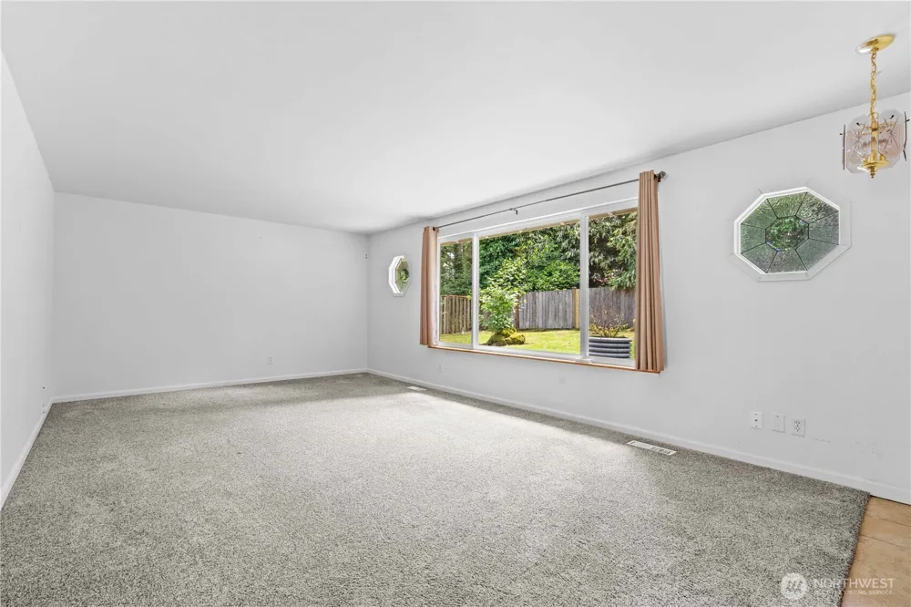 6712 53rd Street W University Place, WA 98467