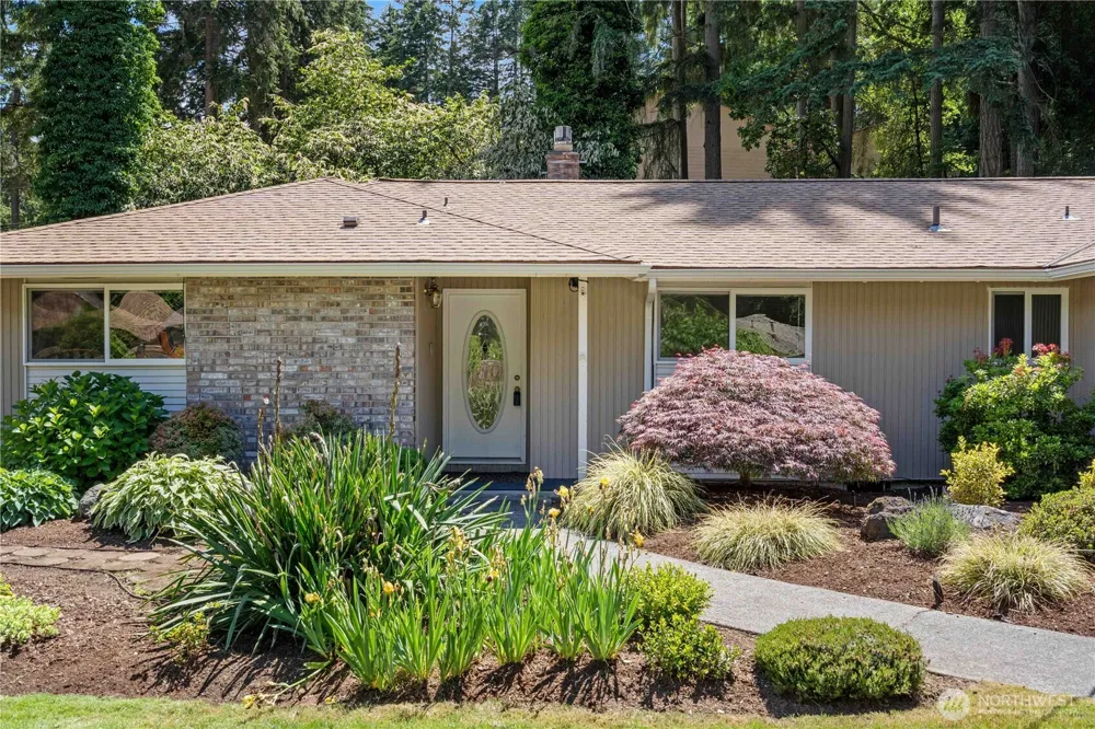 6712 53rd Street W University Place, WA 98467