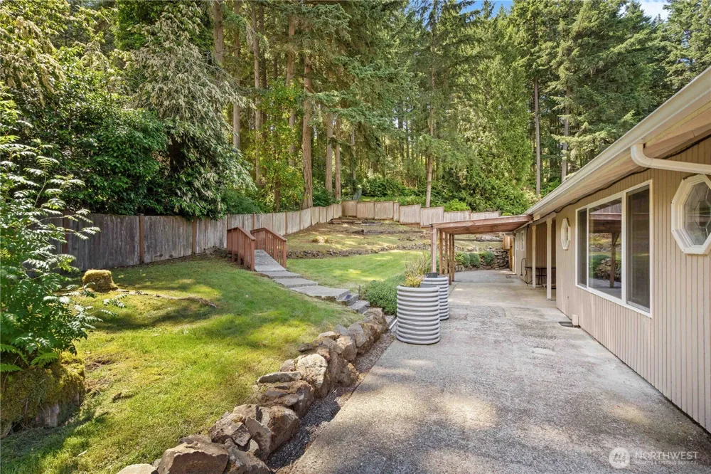 6712 53rd Street W University Place, WA 98467