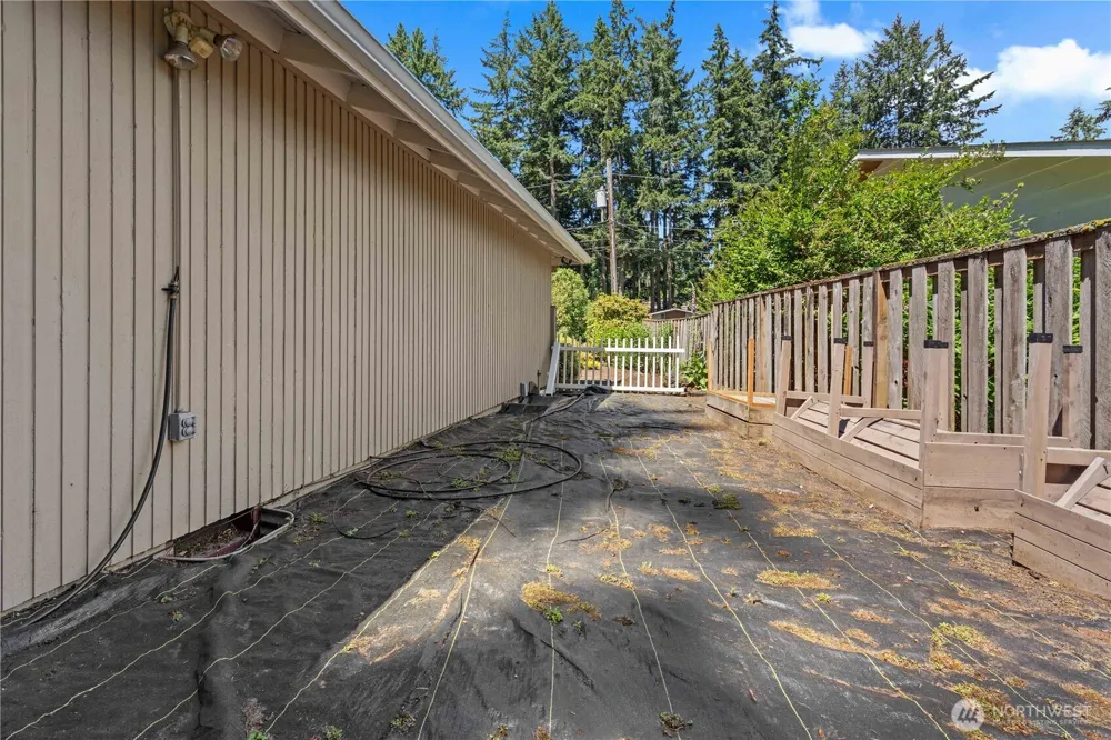 6712 53rd Street W University Place, WA 98467