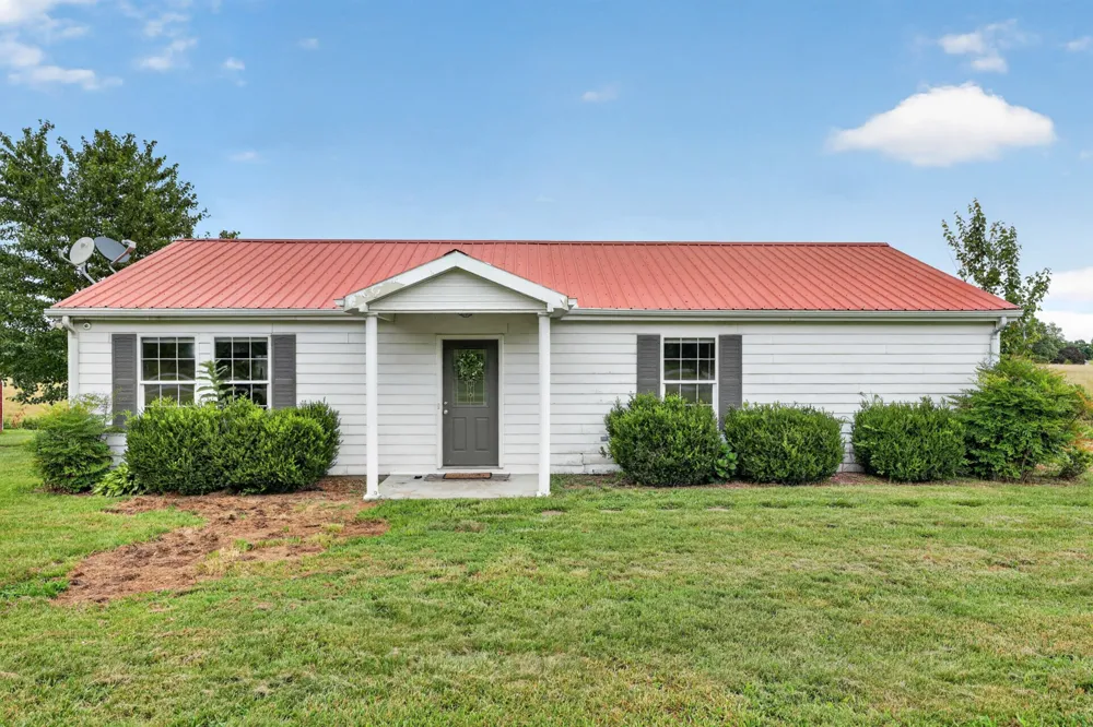 120 Driver Rd Lafayette, TN 37083