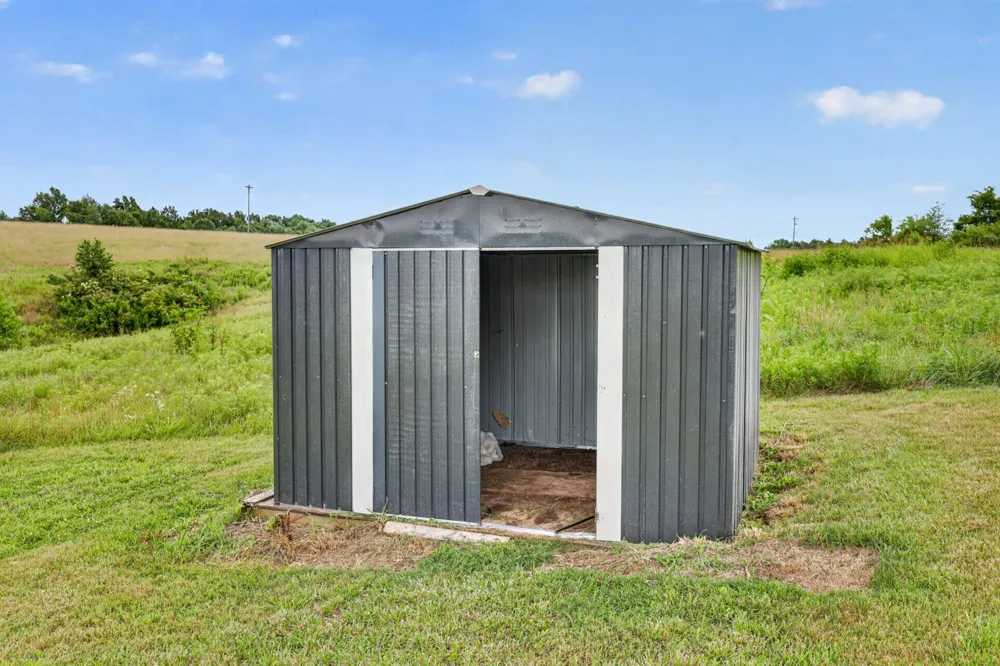 120 Driver Rd Lafayette, TN 37083