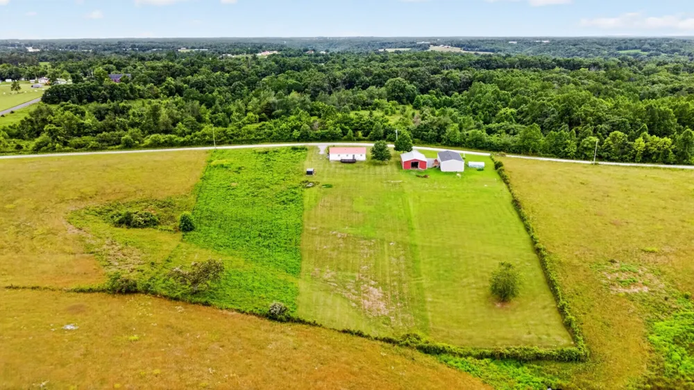 120 Driver Rd Lafayette, TN 37083