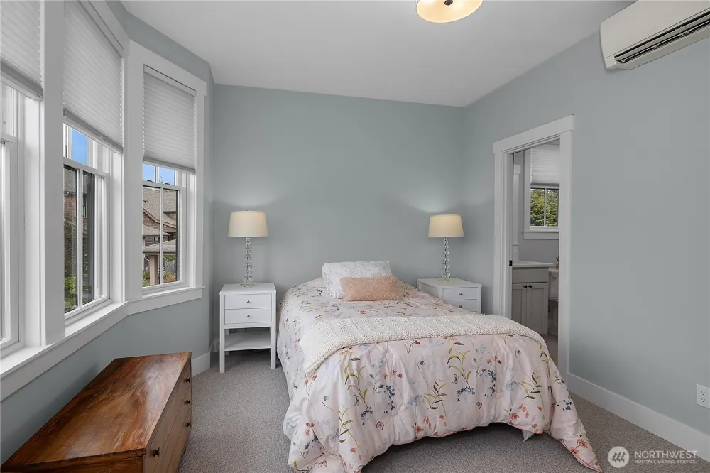 41 Cedar Run Loop Pacific Beach, WA 98571