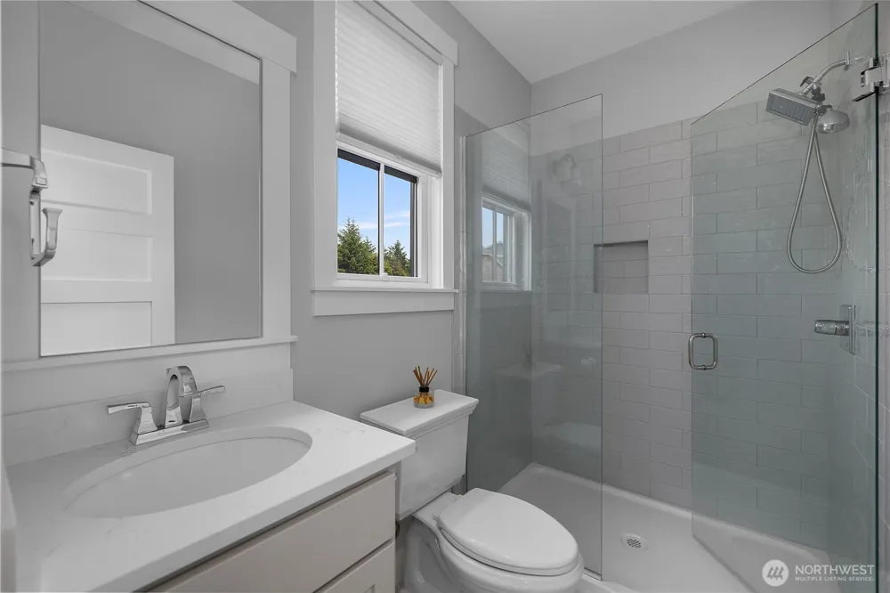 41 Cedar Run Loop Pacific Beach, WA 98571