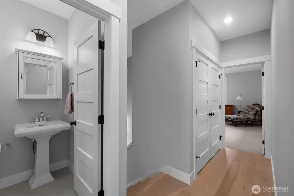 41 Cedar Run Loop Pacific Beach, WA 98571