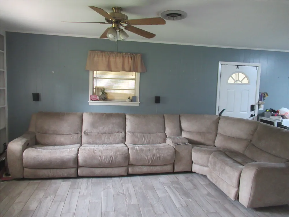 24133 Highway 157 Springhill, LA 71075