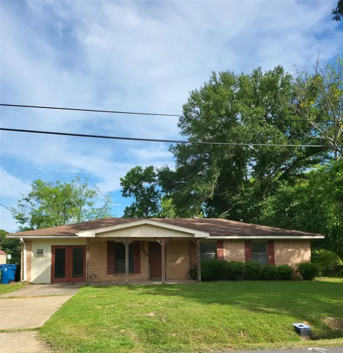 345 Warriner Avenue