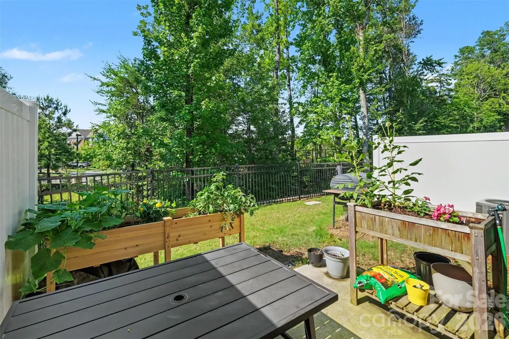 2202 Bexar Trail Matthews, NC 28105