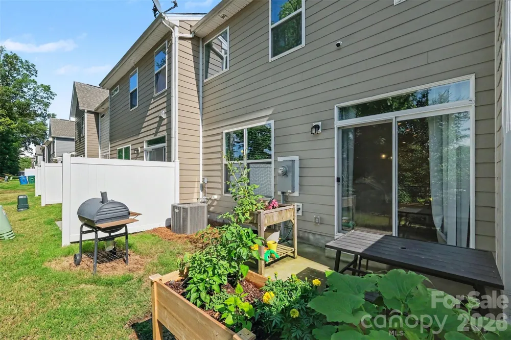 2202 Bexar Trail Matthews, NC 28105
