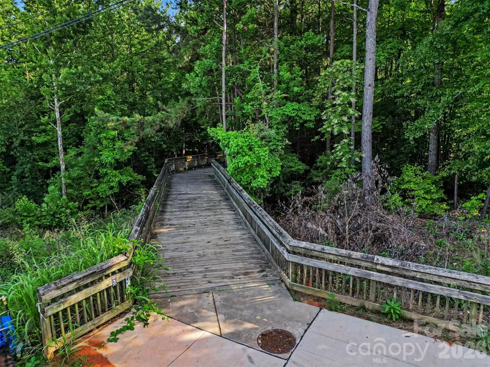 2202 Bexar Trail Matthews, NC 28105