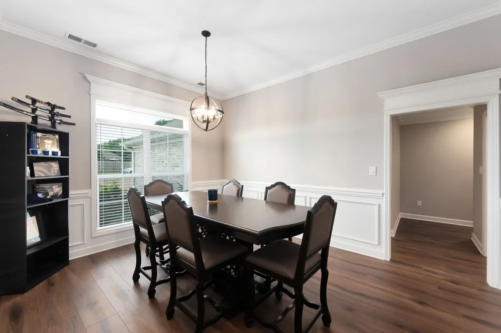 54 Golden Brooke Dr Jackson, TN 38305
