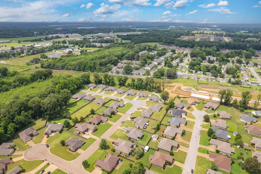 54 Golden Brooke Dr Jackson, TN 38305