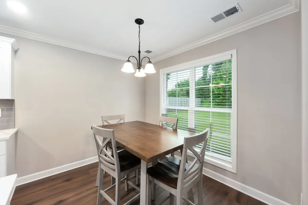 54 Golden Brooke Dr Jackson, TN 38305
