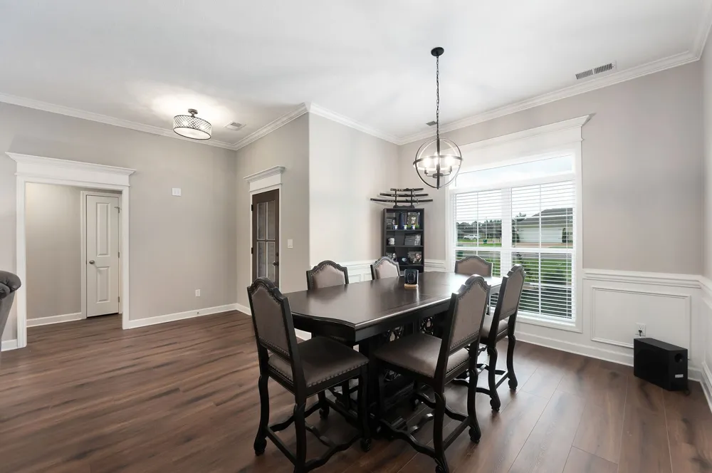54 Golden Brooke Dr Jackson, TN 38305