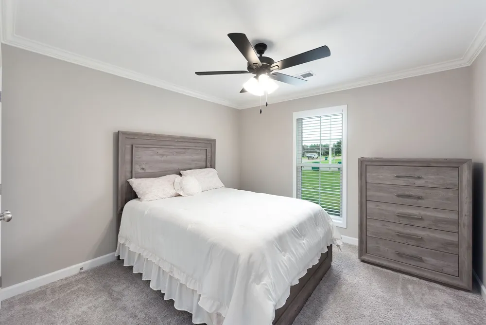 54 Golden Brooke Dr Jackson, TN 38305