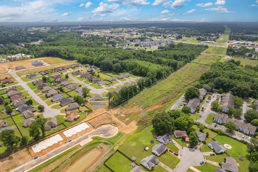 54 Golden Brooke Dr Jackson, TN 38305