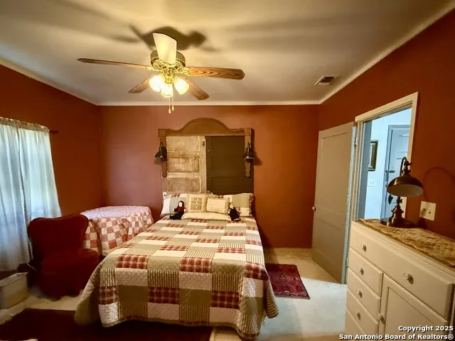705 Weir Karnes City, TX 78118