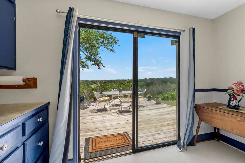 8395 STATE HIGHWAY 22 Meridian, TX 76665