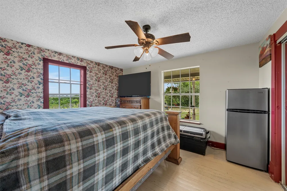 8395 STATE HIGHWAY 22 Meridian, TX 76665