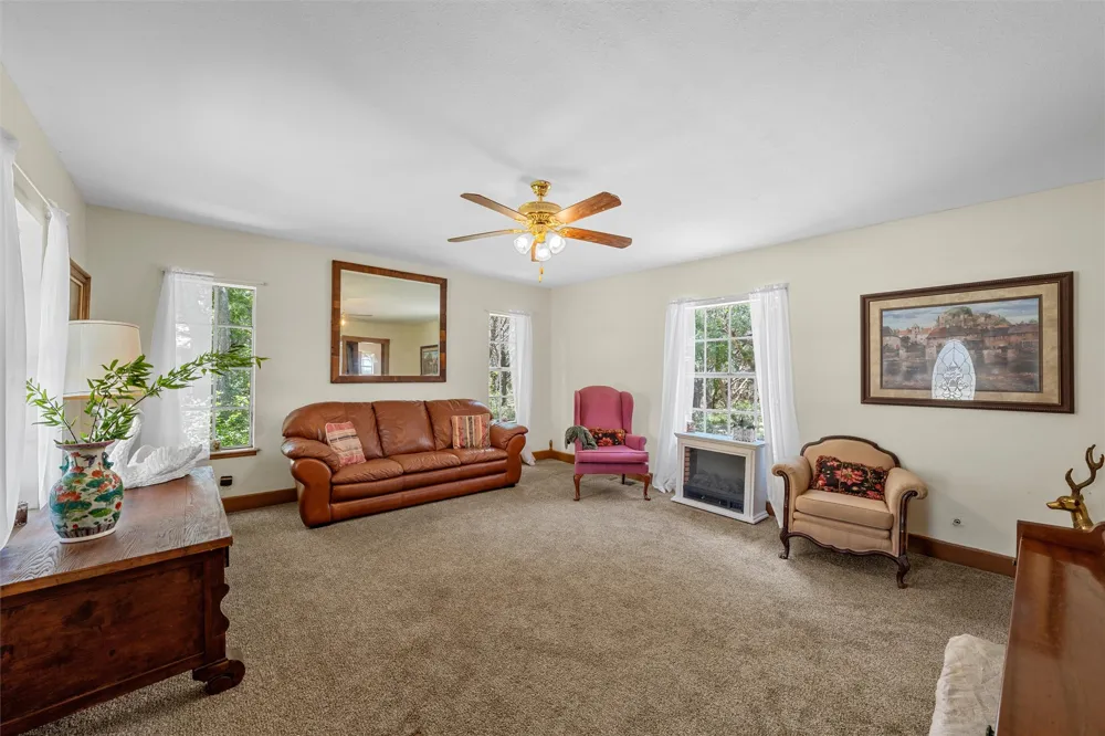 8395 STATE HIGHWAY 22 Meridian, TX 76665