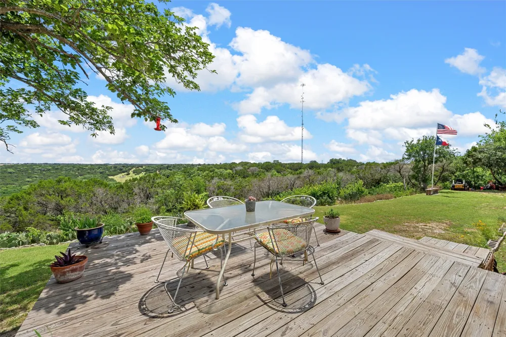 8395 STATE HIGHWAY 22 Meridian, TX 76665