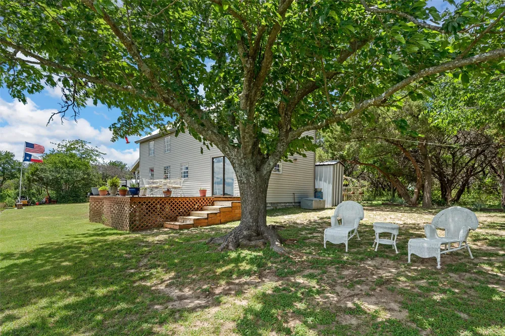 8395 STATE HIGHWAY 22 Meridian, TX 76665