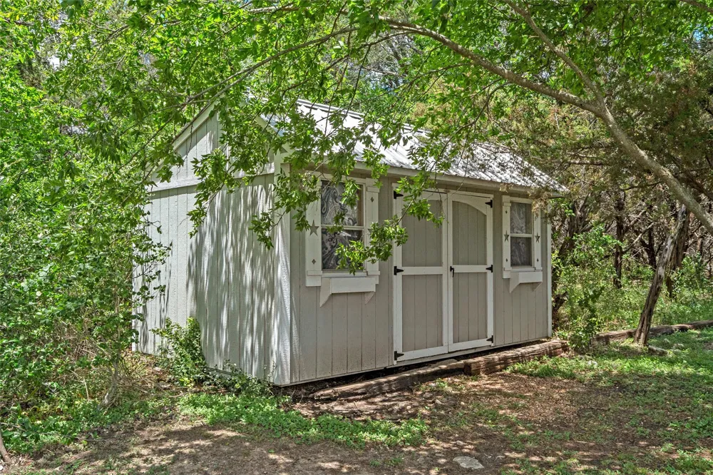 8395 STATE HIGHWAY 22 Meridian, TX 76665