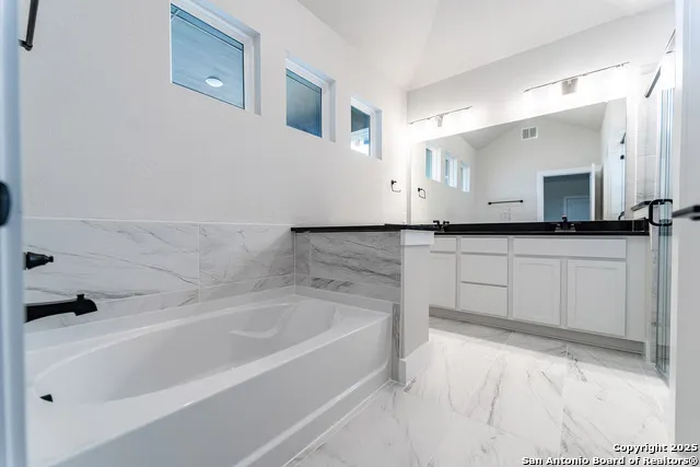 145 Hazel Way Mico, TX 78066